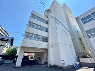 ピ－スフル石川の物件外観写真